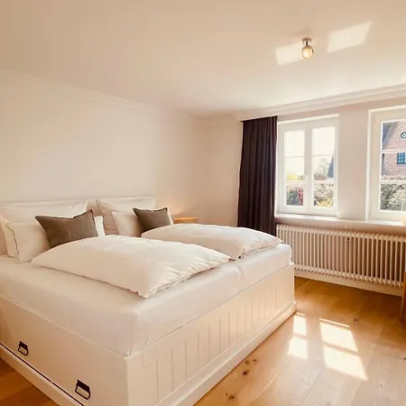 Reethus Keitum Mit Kamin Und Suedgarten In Direkter Wattnaehe Exterior foto