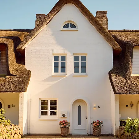 Reethus Keitum Mit Kamin Und Suedgarten In Direkter Wattnaehe Exterior photo