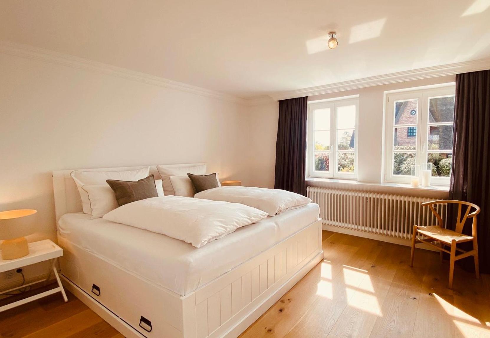 Holiday home Reethus Mit Kamin Und Suedgarten In Direkter Wattnaehe *