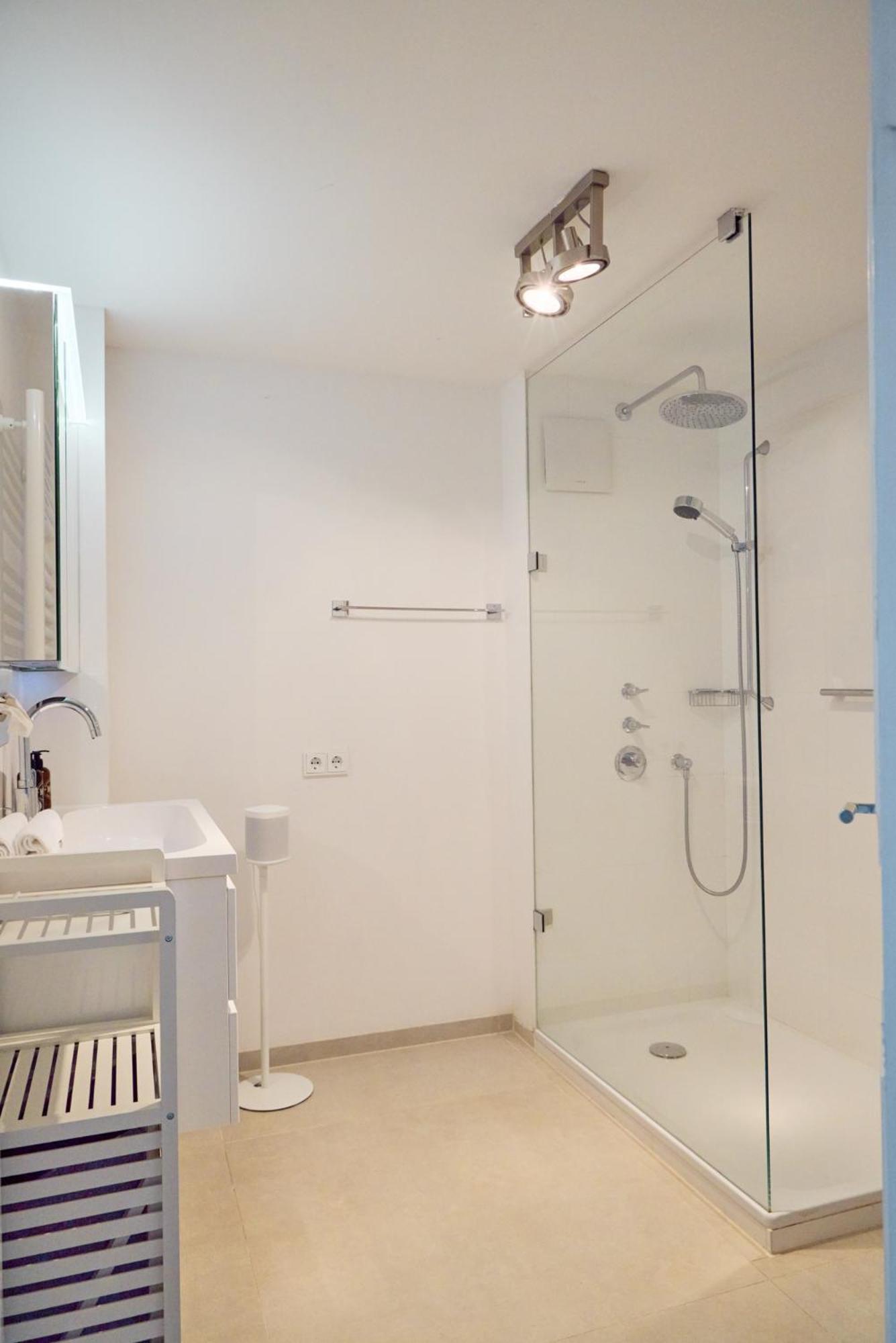 Holiday home Reethus Mit Kamin Und Suedgarten In Direkter Wattnaehe *